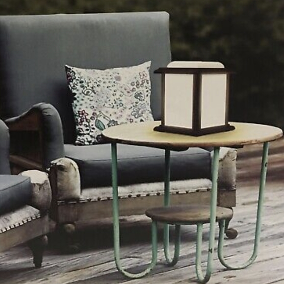 NEW!Sharper Image Wireless Bluetooth Portable Lantern Speaker - Picture 2 of 2